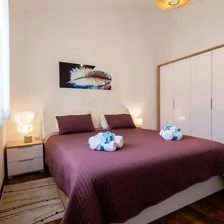 3 Bedroom Awesome In *