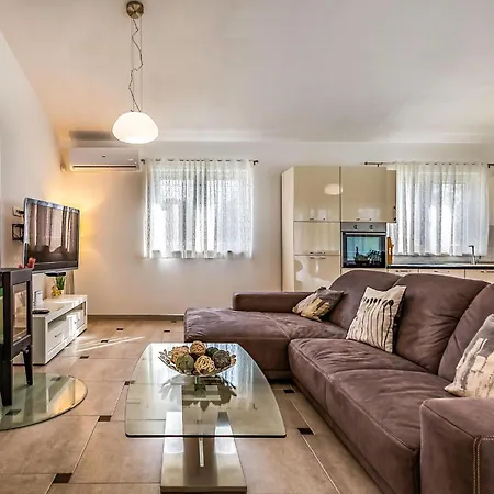 3 Bedroom Awesome In