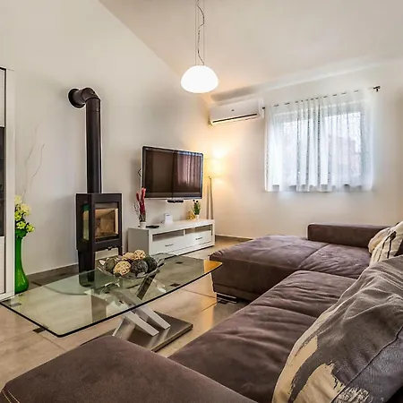 3 Bedroom Awesome In Σπίτι διακοπών